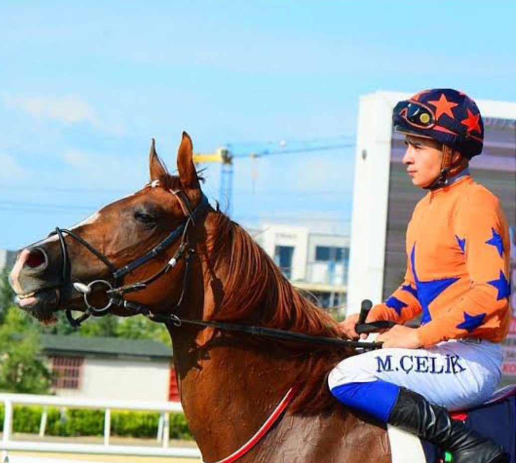 Hadi kardeşim benim Allah’ın izniyle bunu atlatacaksın dualarımız seninle #mertcançelik