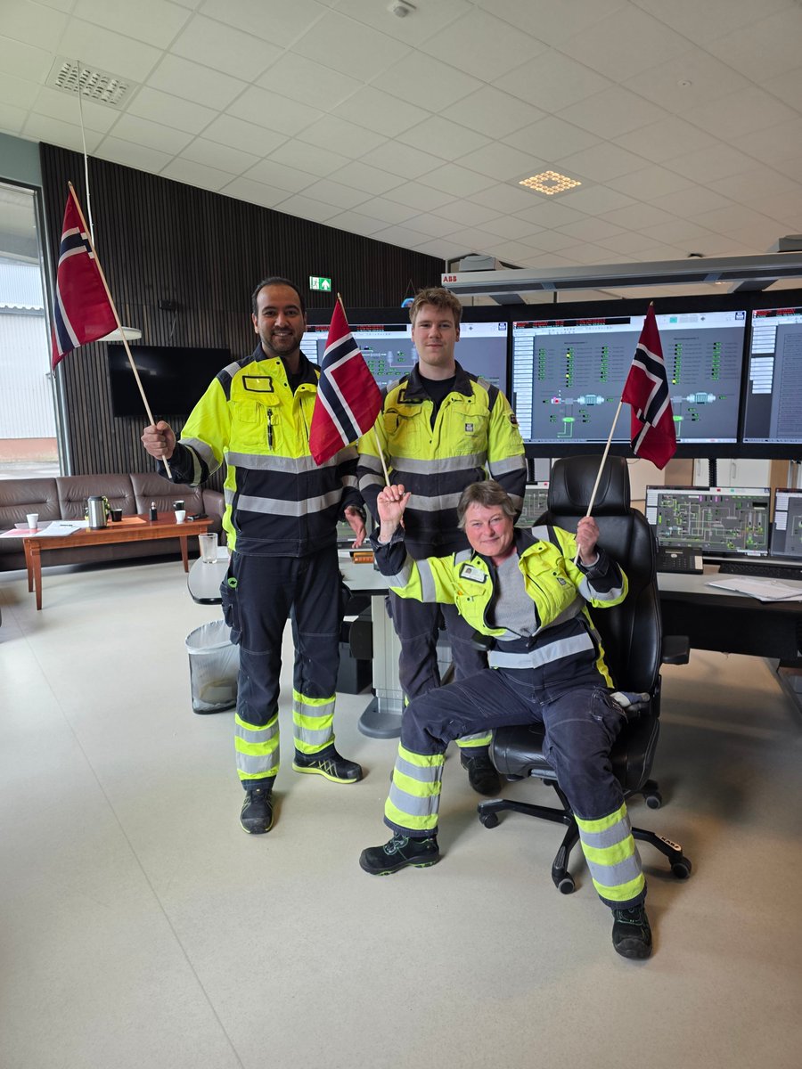 Yara International (@yara) on Twitter photo Hipp hipp hurra for #17mai!🇳🇴
Today we celebrate Norway’s Constitution Day!
Founded in 1905 to fight famine in Europe, our mission now spans 60+ countries, helping nourish 50+ million people a year.
Have a look at some festive photos from Porsgrunn, Glomfjord, <a href="/YaraNorge/">Yara Norge</a>! 👇 Hipp hipp hurra for #17mai!🇳🇴
Today we celebrate Norway’s Constitution Day!
Founded in 1905 to fight famine in Europe, our mission now spans 60+ countries, helping nourish 50+ million people a year.
Have a look at some festive photos from Porsgrunn, Glomfjord, <a href="/YaraNorge/">Yara Norge</a>! 👇
