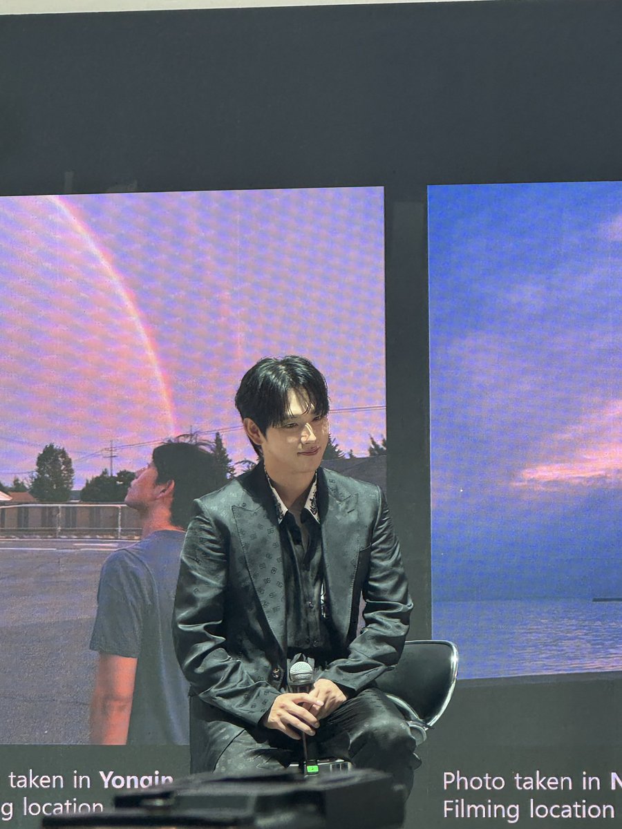 singdancesone's tweet photo. 251705 Siwan talked about how he likes both the city and nature landscapes when he visits different places for vacation 🧳 He prefers more of the nature though as it’s more relaxing for him ~ https://t.co/L4zYwqthI6
