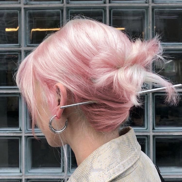 angels have pink hair