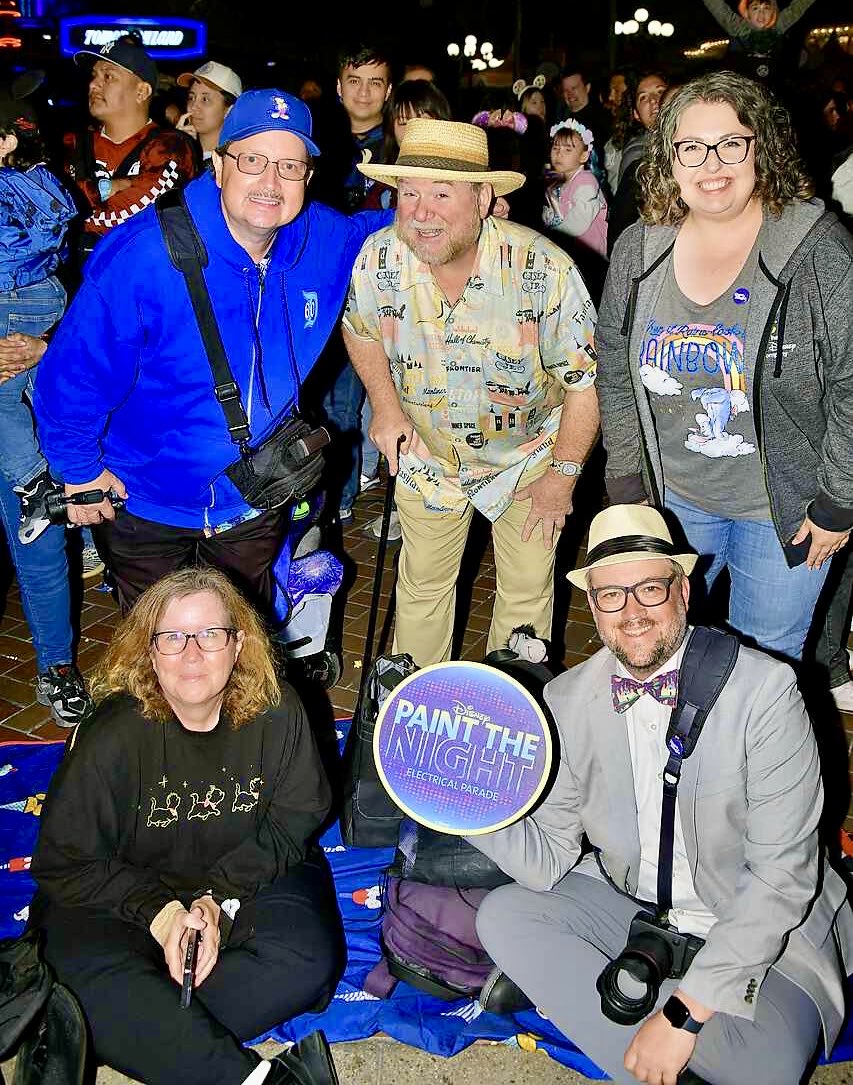 DAPs_Magic's tweet photo. Good night and thank you from the whole #dapsmagiclive team for joining us for the first full day of #Disneyland70. It looks like we have quite a year ahead!
Find full coverage at our YouTube channel and at https://t.co/5oLsOWEi77. https://t.co/jeFPpA4HcN