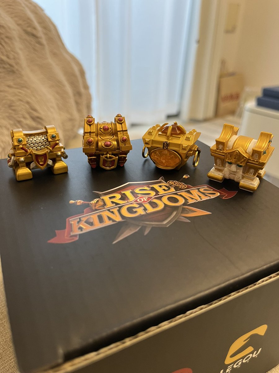 RokMemory's tweet image. 公式さんから....!!
水晶宝箱貰えて運気アップ?!✨
ありがとうございますー！！

目立つところに飾っちゃお〜

@RoK_Japan