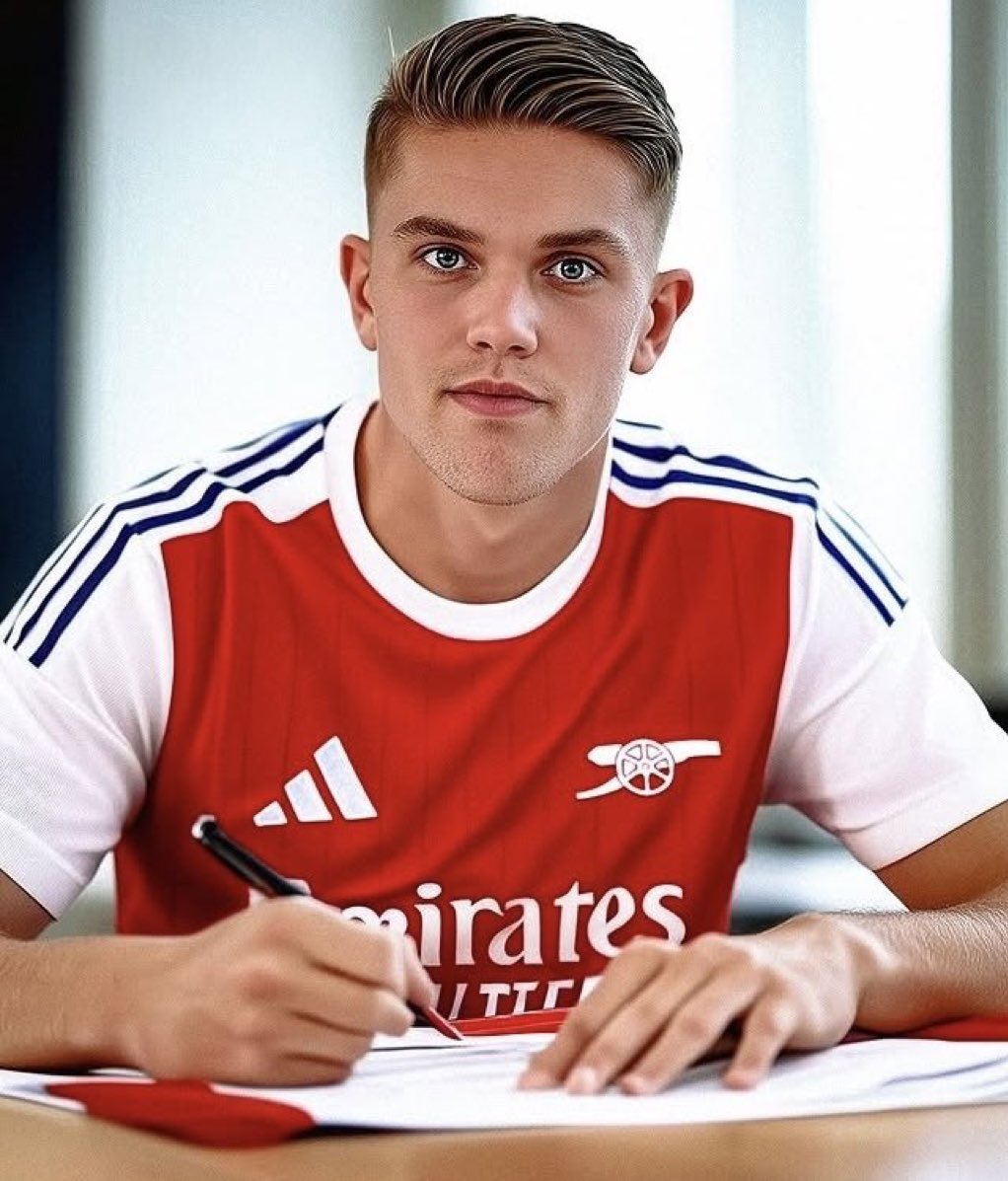 ArtetaArmy (@nuruzamaan) on Twitter photo 🚨 EXCLUSIVE: Viktor Gyökeres to Arsenal is a done deal worth around £75m. 🔴⚪️
The striker will sign a 4-year contract (plus an optional 5th) and earn approx. £8m/year.
Initial fee was £60m, but interest from Chelsea & Man Utd sparked a bidding war.
Source <a href="/Red_London21/">The Red Side of London</a> 🚨 EXCLUSIVE: Viktor Gyökeres to Arsenal is a done deal worth around £75m. 🔴⚪️
The striker will sign a 4-year contract (plus an optional 5th) and earn approx. £8m/year.
Initial fee was £60m, but interest from Chelsea & Man Utd sparked a bidding war.
Source <a href="/Red_London21/">The Red Side of London</a>