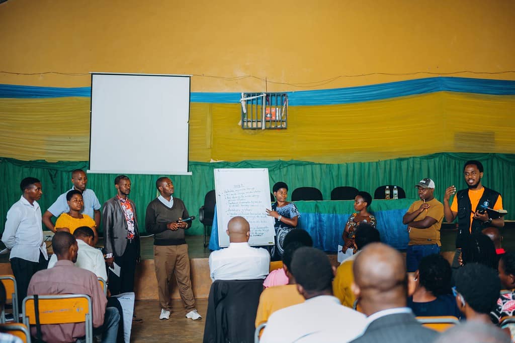 Yona Yangaza (Mr #BeatNTDs). (@yangaza209) on Twitter photo Through they are training sessions, they equip teachers with knowledge on how hygiene and simple behaviour changes like avoiding unsafe water or proper #handwashing can stop the spread of schistosomiasis.Prevention begins with awareness! <a href="/BertrandByishim/">Bertrand H. BYISHIMO</a>š
youtu.be/0vFNPqtWgIc?si⦠Through they are training sessions, they equip teachers with knowledge on how hygiene and simple behaviour changes like avoiding unsafe water or proper #handwashing can stop the spread of schistosomiasis.Prevention begins with awareness! <a href="/BertrandByishim/">Bertrand H. BYISHIMO</a>š
youtu.be/0vFNPqtWgIc?siā¦