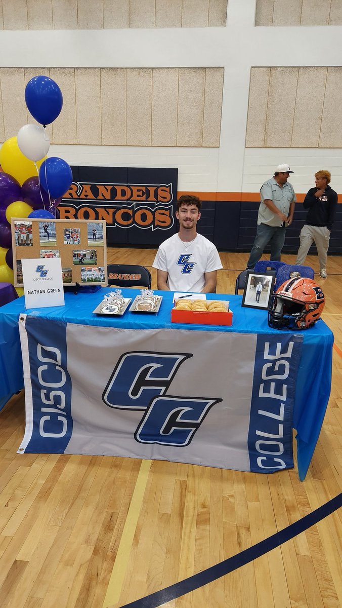 Nicole Green (@ngree124) on Twitter photo It's official. My youngest is off to college! Congratulations Nate! Dad and I are proud of all the work you have put in on and off the field as a Bronco💙🧡💙🧡 <a href="/ThasGreen14/">Nate Green</a> <a href="/CiscoCollegeFB/">Cisco College Football</a> <a href="/CoachBurnD/">Drew Burnham</a> <a href="/BroncosBrandeis/">Brandeis Broncos Athletic Booster Club</a> <a href="/Coach_KLewis/">Kemmie Lewis</a> <a href="/CoachKDMattox/">K.D. Mattox</a> It's official. My youngest is off to college! Congratulations Nate! Dad and I are proud of all the work you have put in on and off the field as a Bronco💙🧡💙🧡 <a href="/ThasGreen14/">Nate Green</a> <a href="/CiscoCollegeFB/">Cisco College Football</a> <a href="/CoachBurnD/">Drew Burnham</a> <a href="/BroncosBrandeis/">Brandeis Broncos Athletic Booster Club</a> <a href="/Coach_KLewis/">Kemmie Lewis</a> <a href="/CoachKDMattox/">K.D. Mattox</a>