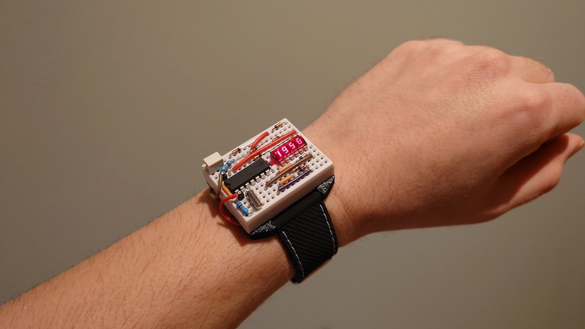 Breadboard Wristwatch⌚️IngeP's ATtiny84A-based #Wearable prototype breadboard used as LED wristwatch. #Arduino #Tech

Know More - hackaday.io/project/175697…