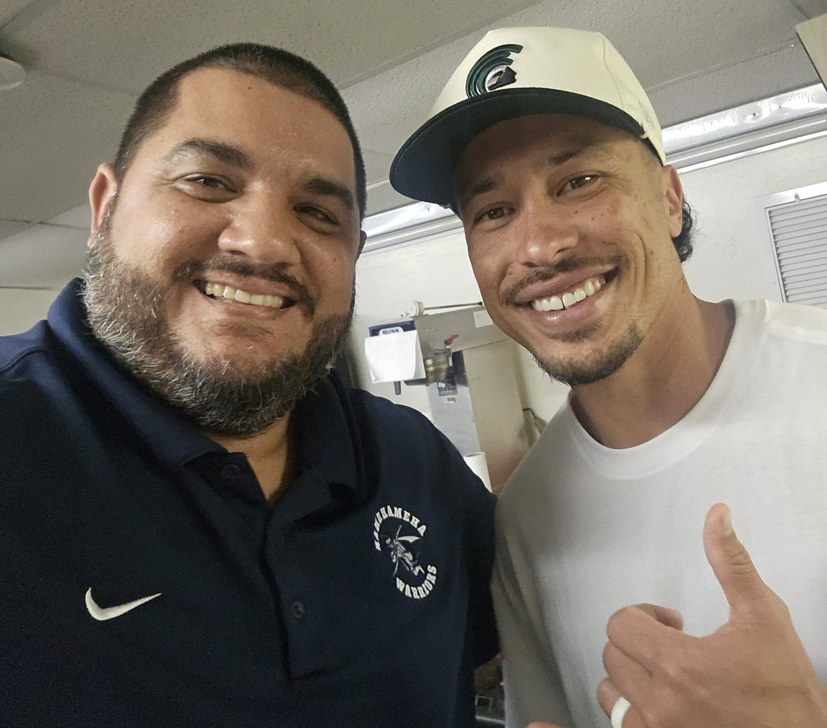 Ho'omaika'i to former <a href="/KSHawaii/">KS Hawai‘i</a> standout, <a href="/HawaiiBaseball/">Hawaii Baseball</a> star and <a href="/MLB/">MLB</a> veteran <a href="/KoltenWong/">Kolten Wong</a>! Kolten officially announced his retirement from professional baseball. We look forward to seeing him back in the Islands as a "Major League Dad." I Mua Kamehameha!
