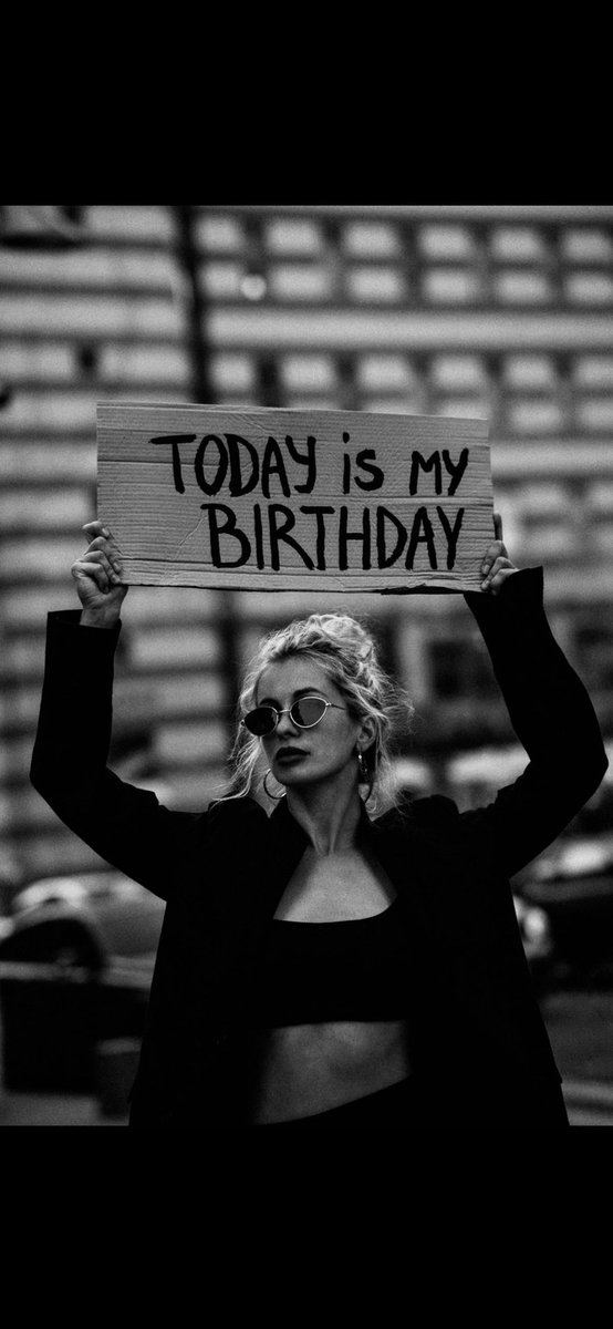 Today I honour my strength and celebrate my story with so much grandeur 😘