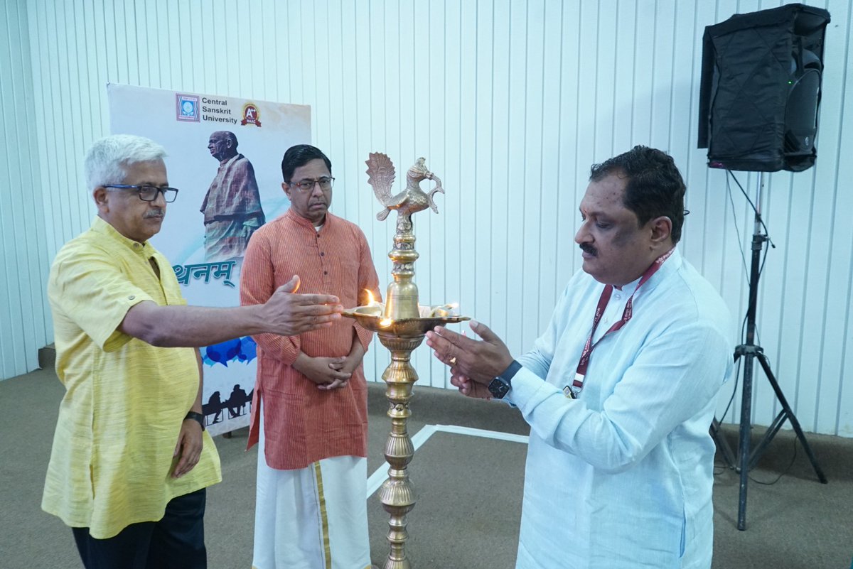 CentralSanskrit's tweet photo. CSU's #Manthanam : Director’s Meet starts today at iconic and historical site of the Statue of Unity in Kevadia, Gujarat
Prof Ajay Kumar Mishra @ProfAjayMishra
#Convener Media Cell, IKS Cell Official & PRO ,CSU, Delhi.
The Hon'ble #VC of Central Sanskrit Universityc @CentralSanskrit ( #CSU),Delhi Prof Srinivasa Varakhedi @shrivarakhedi has remarked in his prolific address in the glaxy of academic administrators that Sanskrit has multifaceted potentiality to fuel and cultivate the Indian knowledge economy and times have come for active participation for nation building by Sanskrit scholars and true lovers of Sanskrit of courase .
Further ,Prof Varakhedi said that It will inhance the mission and vision specially NEP -202O @CentralS @gc_india @IKS_Media @NSUTirupati
@vishwavidalaya @SamPromotion
@samskritbharati @makeinindia @ANI @PIB_India
@PTI_News @DDNewslive
@airnewsalerts @_DigitalIndia @slbsnsu @_DigitalIndia @ANI @PIB_India @PTI_News @EduMinOfIndia @AmritMahotsav @PMOIndia @rashtrapatibhvn @EduMinOfIndia @MIB_India @sahityaakademi @SamPromotion @samskritbharati @nbt_india @thatsTamil @JNU_official_50 @jmiu_official @UniofDelhi @IndicaOrg
