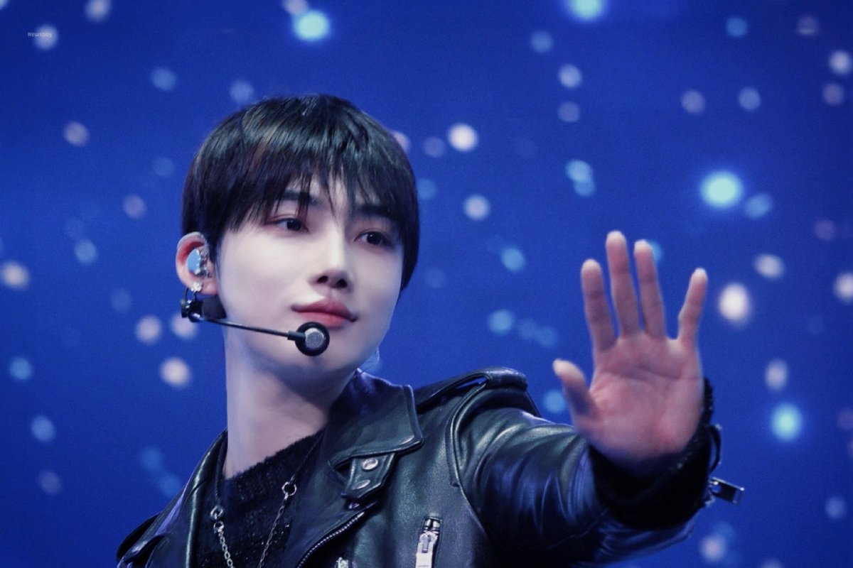 250516 #뉴
아이뻐….왤케예쁨이