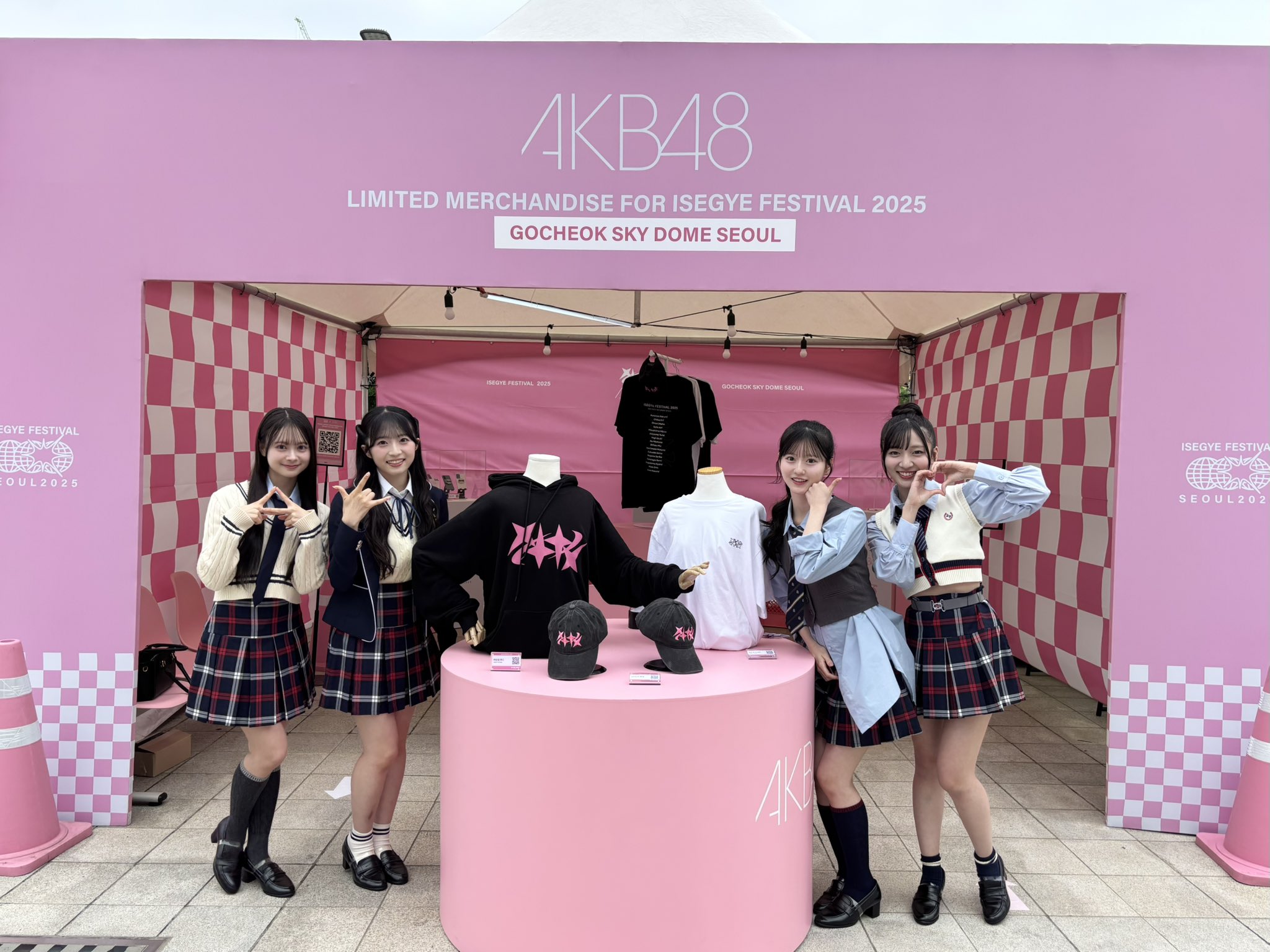 AKB48グッズ 9/17(土)10時予約開始】AKB48・team8 2022年Halloweenグッズ