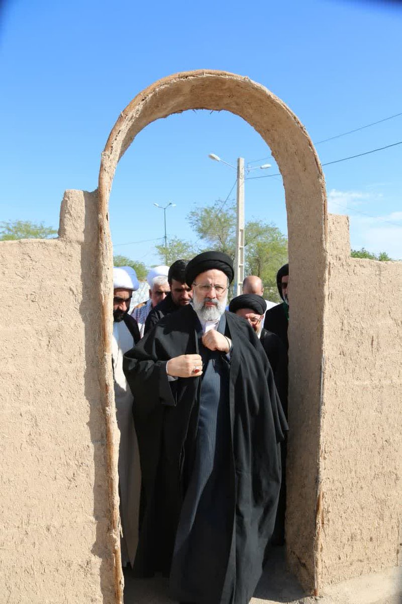 شهادت، مهر تأیید بر خدمت او
#خادم_حرم_ایران
#خدمتگزاران_ملت