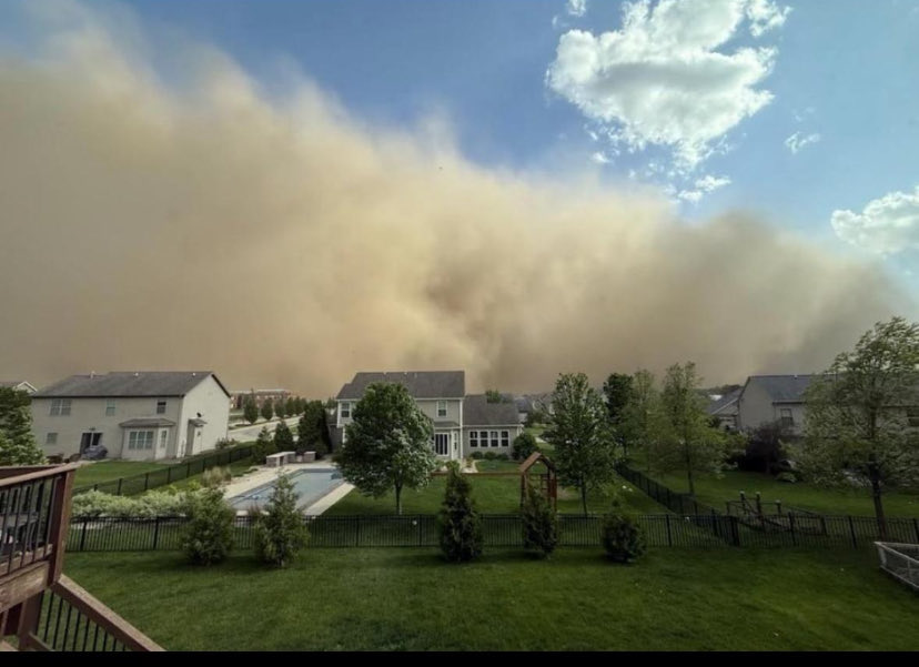 Pierwszy raz coś takiego w mojej okolicy. Burza piaskowa, Hoffman Estates Illinois WTF