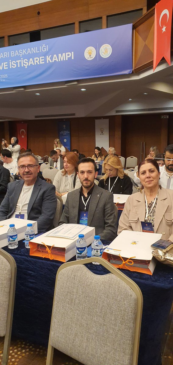 akgenclikamasya's tweet photo. Kızılcahamam’da İnsan Hakları Zirvesi!

Gençlik Kolları İnsan Hakları Başkanımız Sn. Samet Arslan, 81 il teşkilatının katılımıyla düzenlenen İnsan Hakları Başkanlığı Eğitim ve İstişare Kampı’nda, 3 kademe toplantısı için Kızılcahamam’da! https://t.co/WGapVudFz9