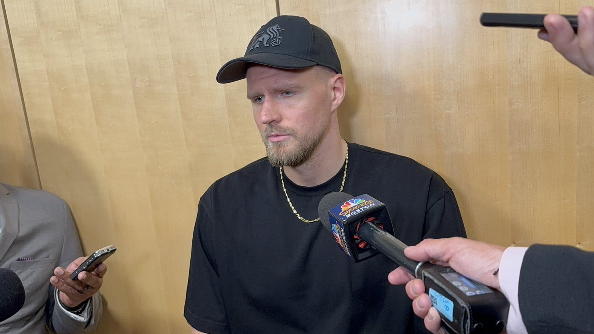 Porziņgis x RFS

<a href="/kporzee/">Kristaps Porzingis</a> <a href="/RFSDaily/">FC RFS</a>