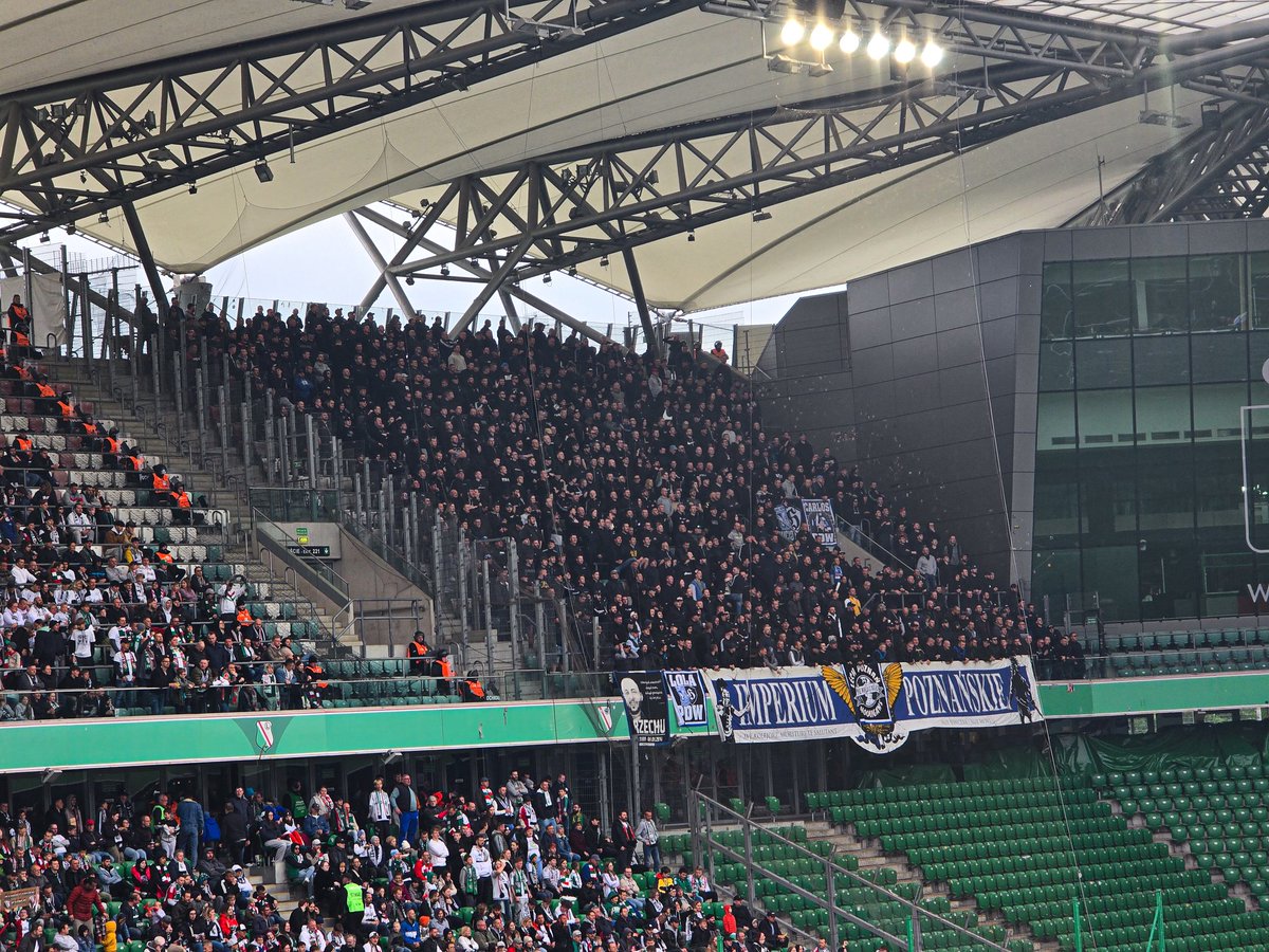 11.5.2025
Legia Warszawa 0-1 Lech Poznań
Ekstraklasa🇵🇱⚽️ #LEGLPO

Polish cup-winners could have stopped Lech title race but Kolejorz took important points when Raków lost day before. Legia ultras celebrated Teddy Boys 95 football firm 30 years anniversary.