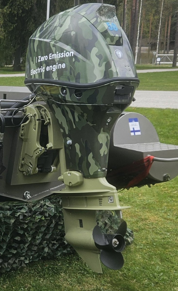 Pystyn kuulemaan sen aggregaatin papatuksen millä tämäkin nollapäästömoottori tankataan.

Jotenkin insinööriaivoa vähän pyrkii ärsyttämään _kaikki_ nollapäästöväitteet. Erityisesti tämmönen sotilasveneen perään ripustettu hyvesignaalilampun jalka.