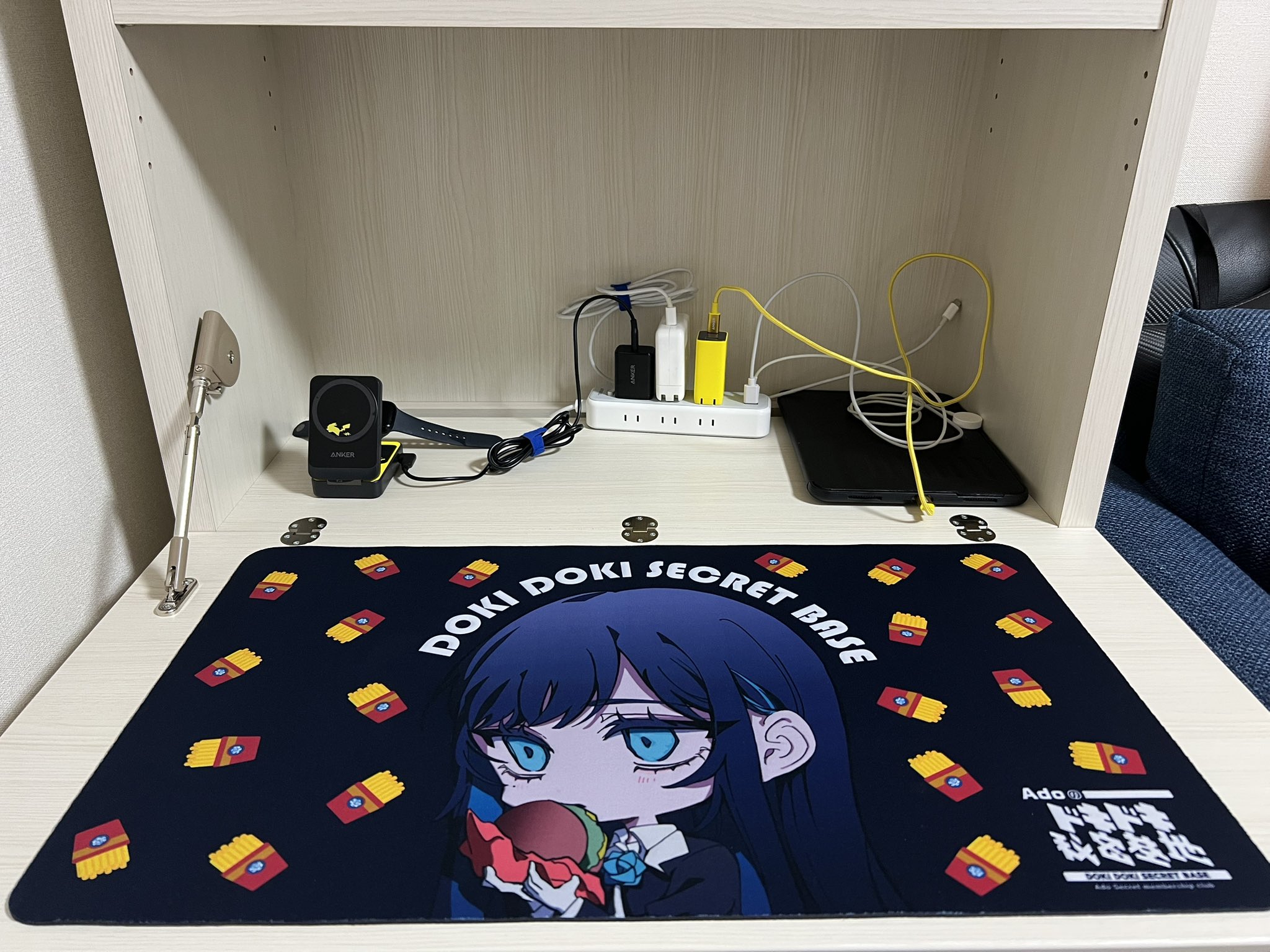 Adoのドキドキ秘密基地 デスクマット Adoのドキドキ秘密基地】デスク