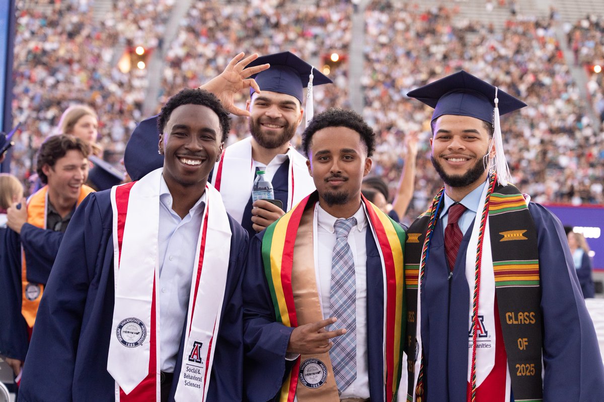 uarizona's tweet image. Congratulations Class of 2025! Here's to everything you have accomplished and all that lies ahead! 🐻⬇️