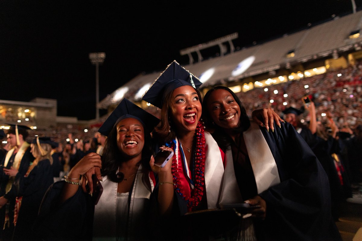 uarizona's tweet image. Congratulations Class of 2025! Here's to everything you have accomplished and all that lies ahead! 🐻⬇️