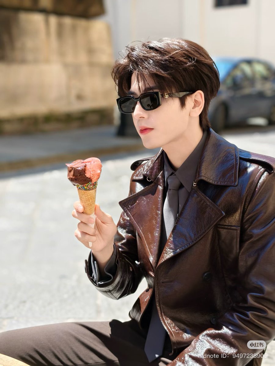 𝖲𝖺𝗂𝗇𝗍-𝖫𝗈𝗎𝗂𝗌. tweet media