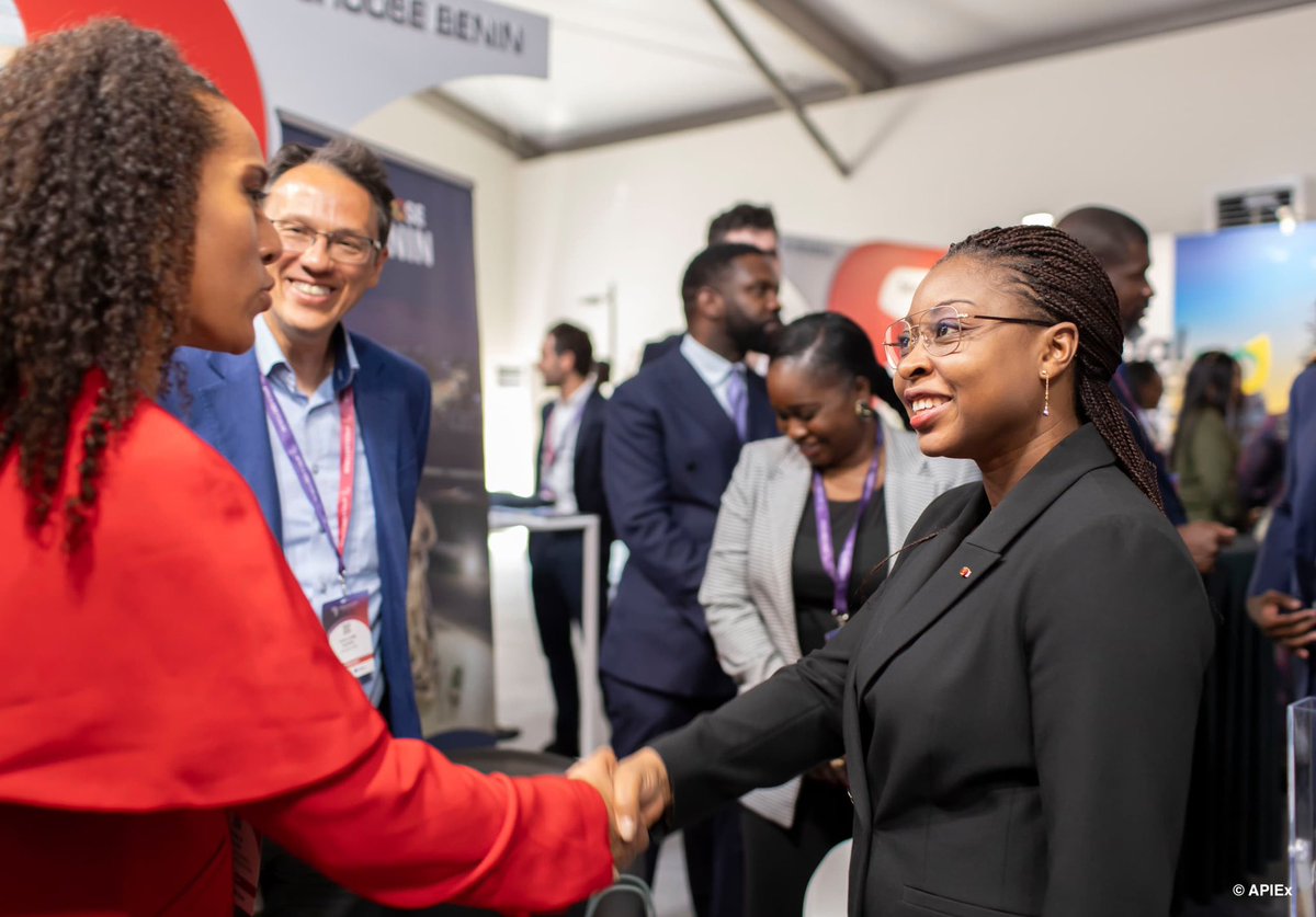 AurelieASZ's tweet photo. Je suis honorée d’avoir représenté le Bénin les 12 et 13 mai 2025 à l'Africa CEO Forum 2025 à Abidjan.

Notre délégation a mis en avant les opportunités économiques et les réformes structurelles entreprises par notre pays sous le leadership du Président Patrice TALON. https://t.co/brRwjK0y2D