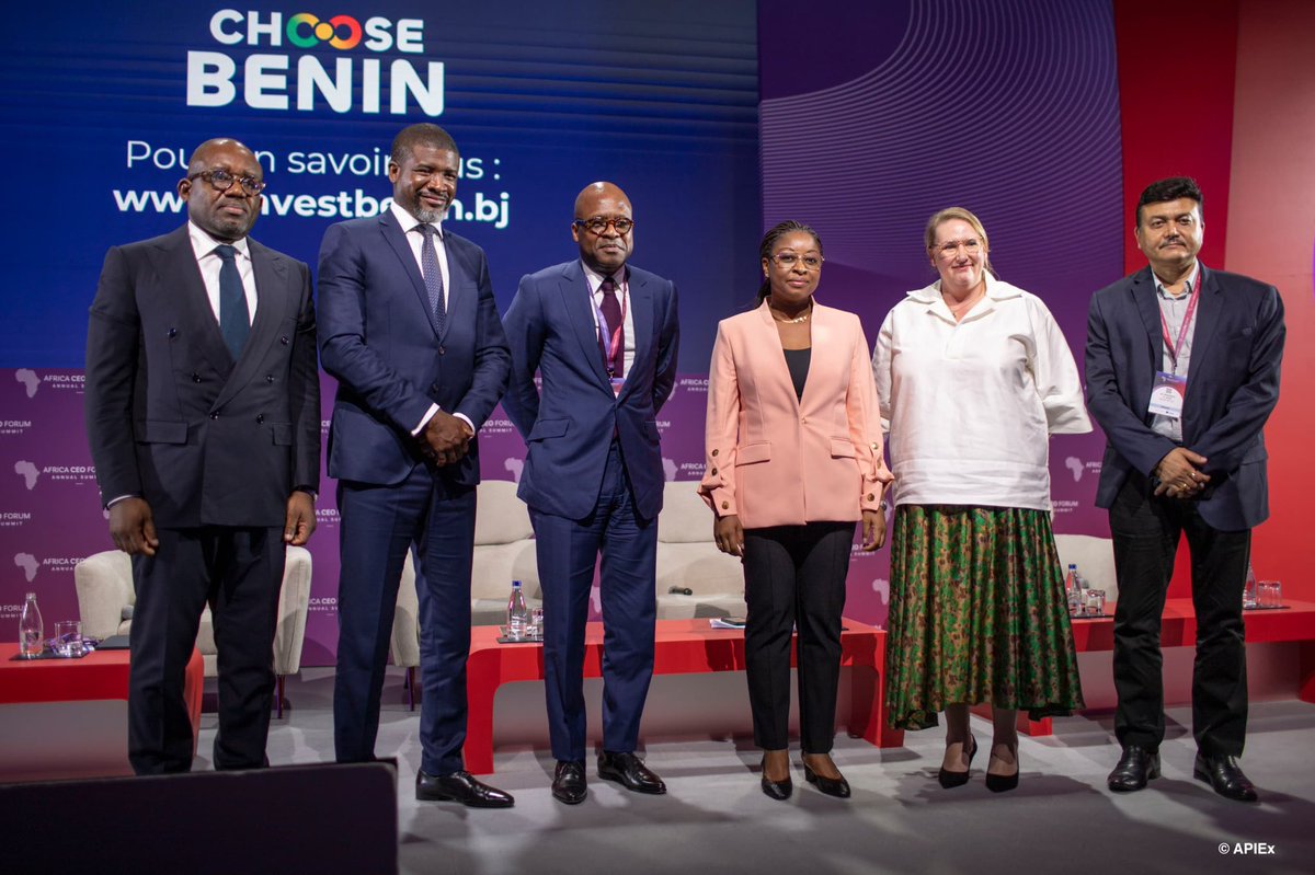 AurelieASZ's tweet photo. Je suis honorée d’avoir représenté le Bénin les 12 et 13 mai 2025 à l'Africa CEO Forum 2025 à Abidjan.

Notre délégation a mis en avant les opportunités économiques et les réformes structurelles entreprises par notre pays sous le leadership du Président Patrice TALON. https://t.co/brRwjK0y2D