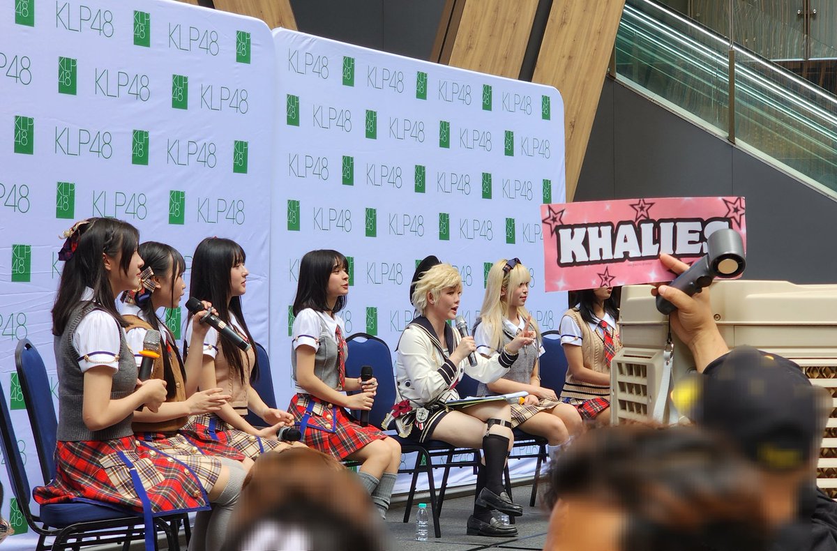 sick48world's tweet image. Here, here
#KLP48 x #MALF Talk Show

 #KLP48XMALF2025