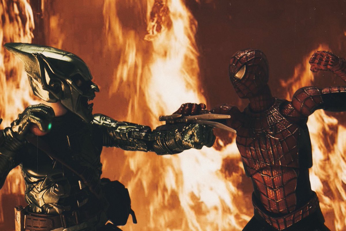 Marvelori_2099's tweet image. #おまえらの対決をみせてくれ 

Like a moth to the flame.

#Spiderman #spiderman2002 #greengoblin #tobeymaguire #willemdafoe #mafex #marvellegends #toyphotography #スパイダーマン #グリーンゴブリン #トビーマグワイア #ウィレムデフォー #マフェックス #マーベルレジェンド #オモ写
