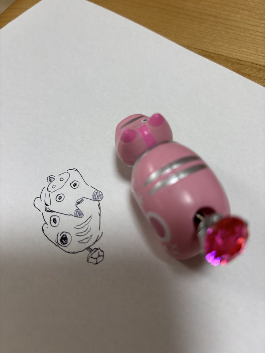 オツカンパーイ🍻🍶
たまたま行った７イレブンにガチャガチャコーナーがあったから、覗いてみたら、べこがあったので、ジュエリーべこ廻してみました。
色がイマイチだったけど、ダイヤモンドベコでした💎