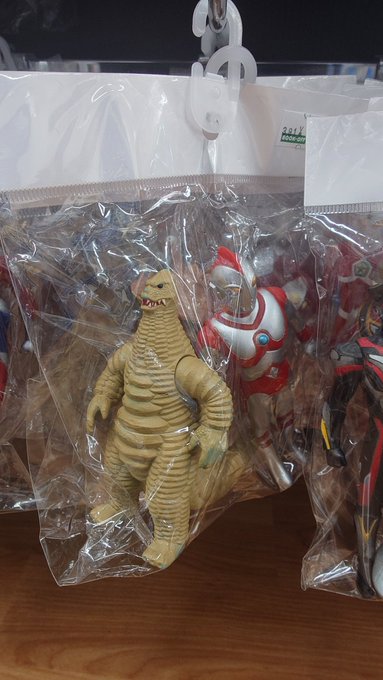 レッドキングだけ欲しいw 