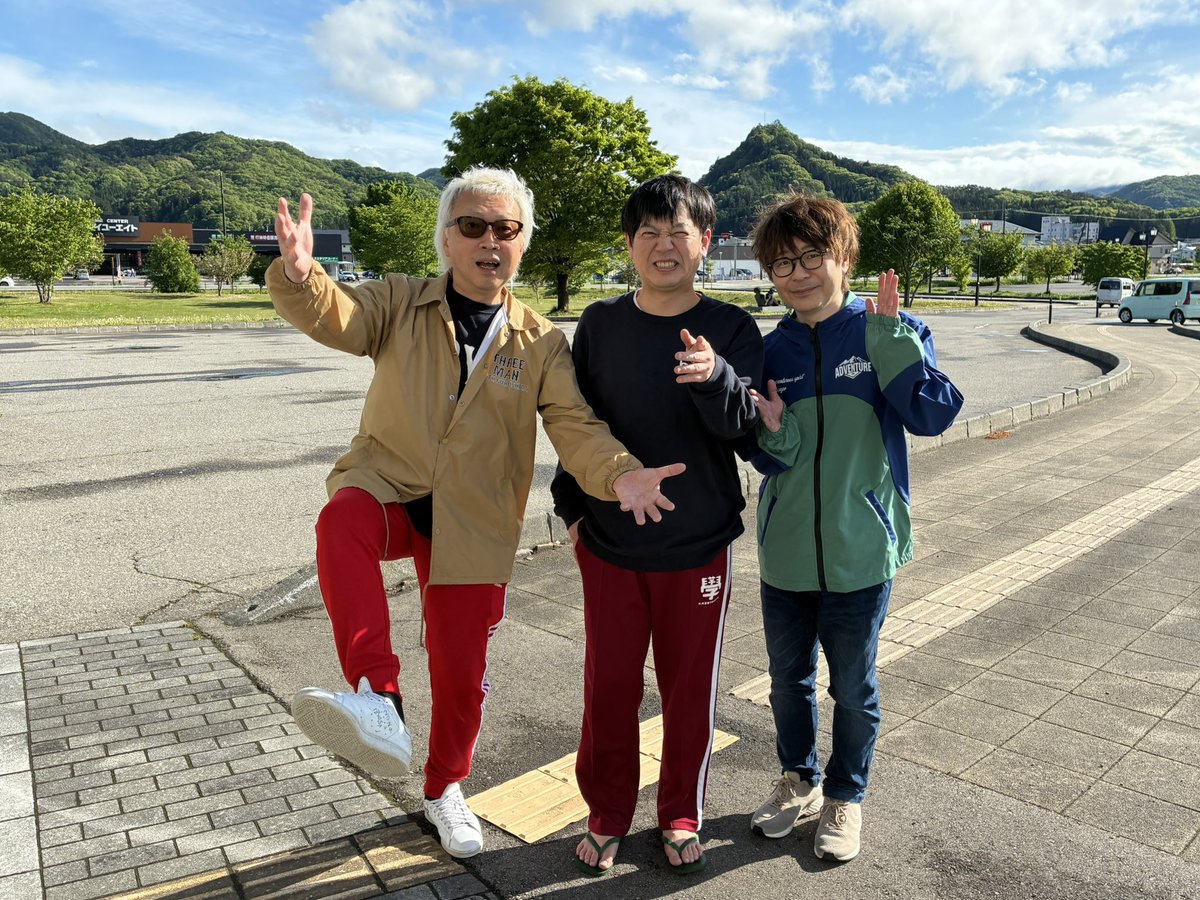 fct2johan's tweet photo. THE SUNDAY DRIVERSと藤井ヘアー
お疲れ様でした https://t.co/iSi917wpVH