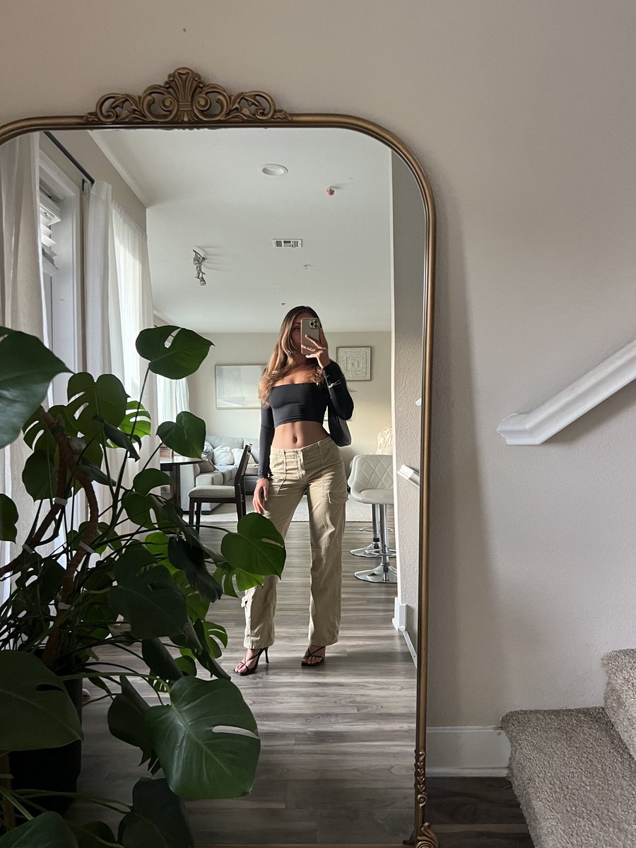 MissVal04 tweet picture