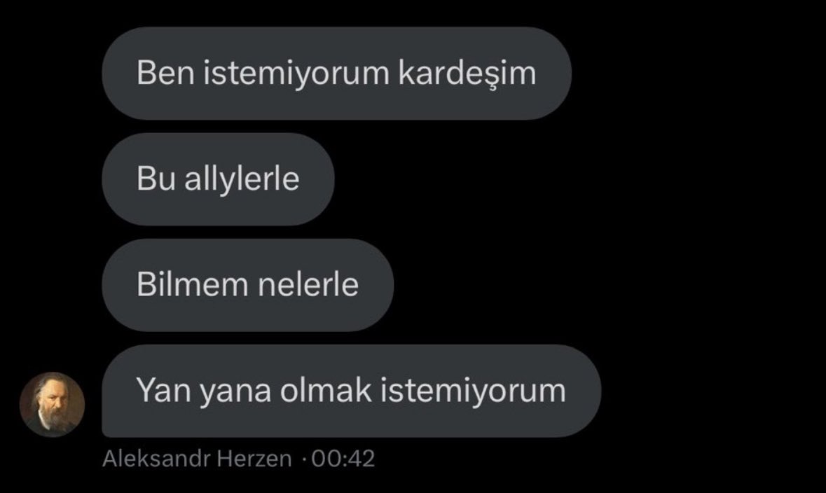 kimlik solculuğu homofobiye karşı çıkmakmış. takipleşiyorsunuz bu pseudla @/foyebarh