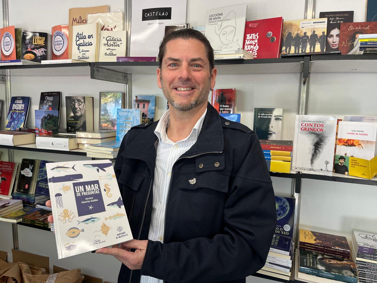 📢 🚨🔵Mi libro📖 UN MAR DE PREGUNTAS 1️⃣🌊❓ ya está en las librerias📚💙. ¡Feliz dia das letras galegas!. Proximamente anuncio de presentaciones en Santiago, Coruña, Ferrol y Vigo.
<a href="/EdGalaxia/">Editorial Galaxia</a> <a href="/RadioGalega/">Radio Galega</a>