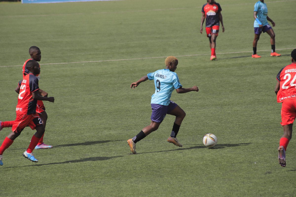 cjaysmarketing1's tweet photo. First Half 0:1, @FcKampala vs @KawempeClub
#Jonardgroupofcompanies
#Jonardevents https://t.co/vXefTcY6Ir