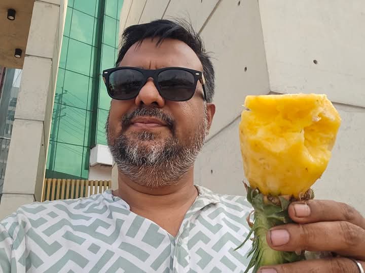 mohibul12's tweet photo. এই গরমে রসালো আনারস 🍍🍍🍍 https://t.co/K6IKcjltpl