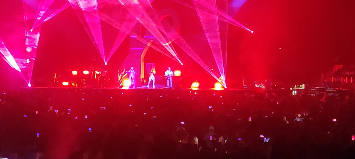 ghostwomble's tweet photo. #ScissorSisters great show @nottinghamarena last night. https://t.co/lAZ27JiCP1