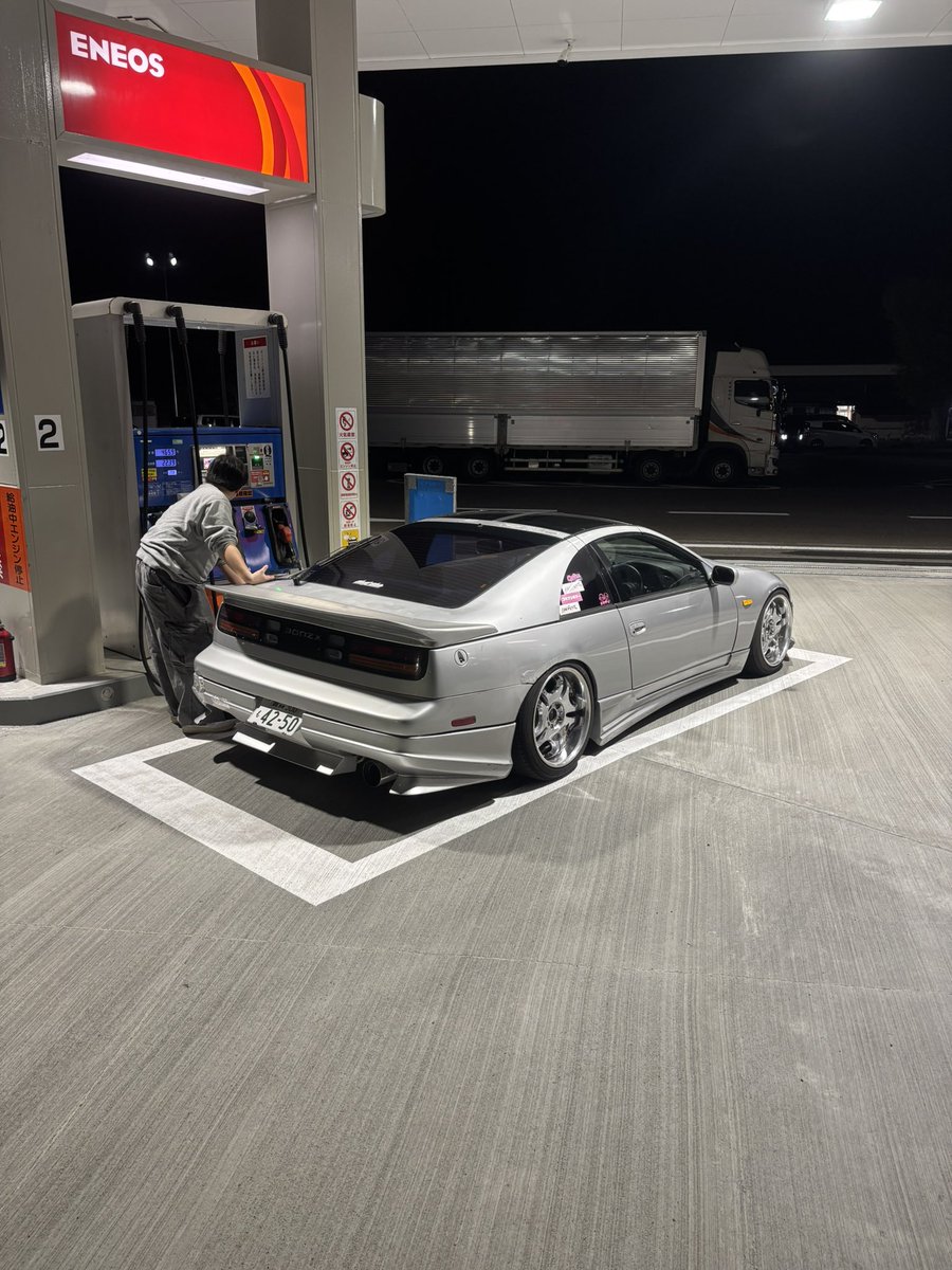 SwellPower's tweet photo. Z32 NA 2by2 MT 100万で売ります。
本気で買いたい方のみdm来てください。 https://t.co/8vMZPTpyAO