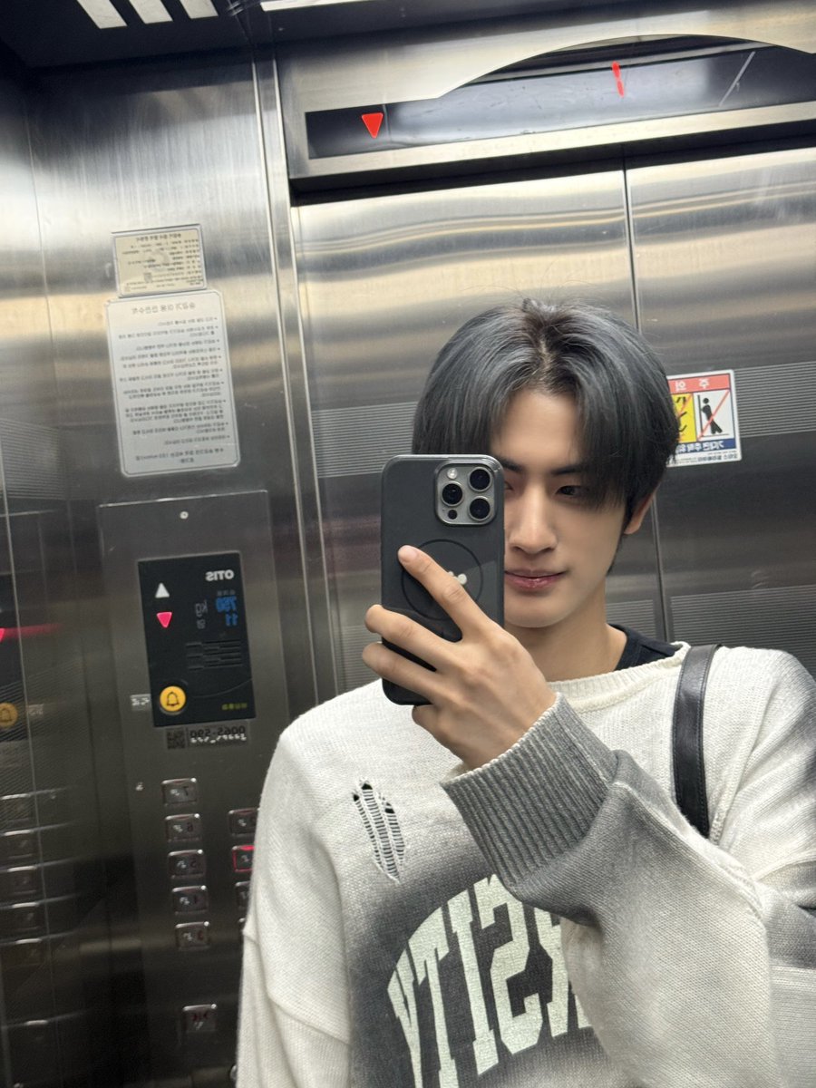 🫠🫠✌️

#형석 #HYUNGSEOK