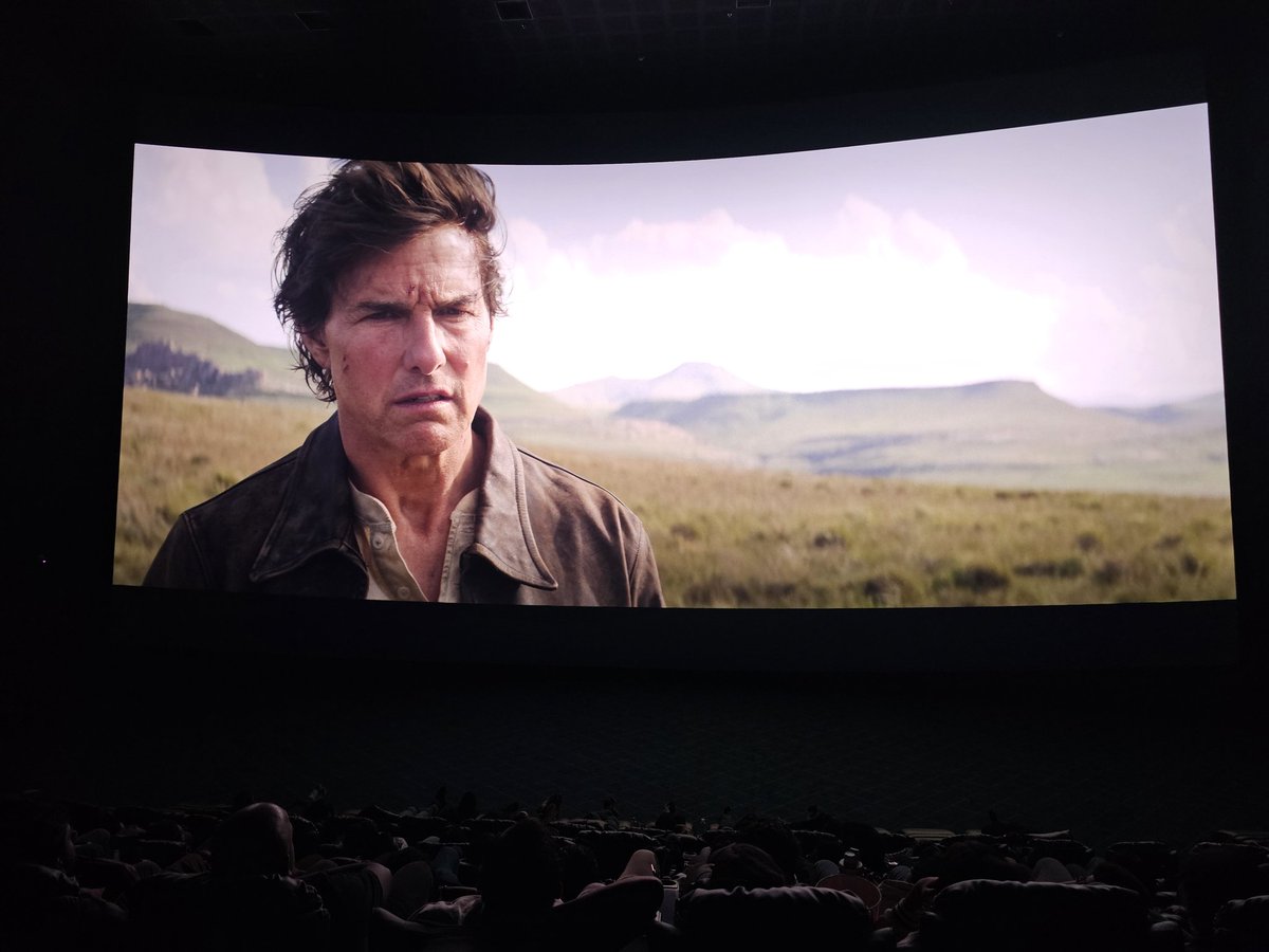 Krishnaganth_'s tweet photo. #MissionImpossibleTheFinalReckoning Tom Cruise just Nailed his role Ethan Hunt as usual 🔥🔥🔥 Age is just a number for him !!!!!

#MissionImpossible FDFS at @CinemasBroadway 🔥🔥💥💥 https://t.co/dvQy6mCedQ