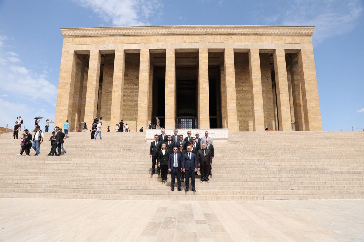 ATAMIZIN HUZURUNDAYIZ

Beşiktaş JK Üyelik ve Sicil Kurulu Başkanı Sefa Bağcı, Anıtkabir Özel Defteri'ni imzaladı.

Sonsuz saygı ve bağlılıkla...
Ruhunuz Şad Olsun!