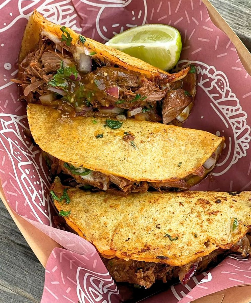It's Saturday and we're open 11-5pm with the Food &amp; Fashion Market - featuring an incredible range of the best street food in town, plus tempting treats, east London vintage clothing, drinks and more to explore! 🙌

📷 Mouthwatering Mexican tacos from Mexclub 😍