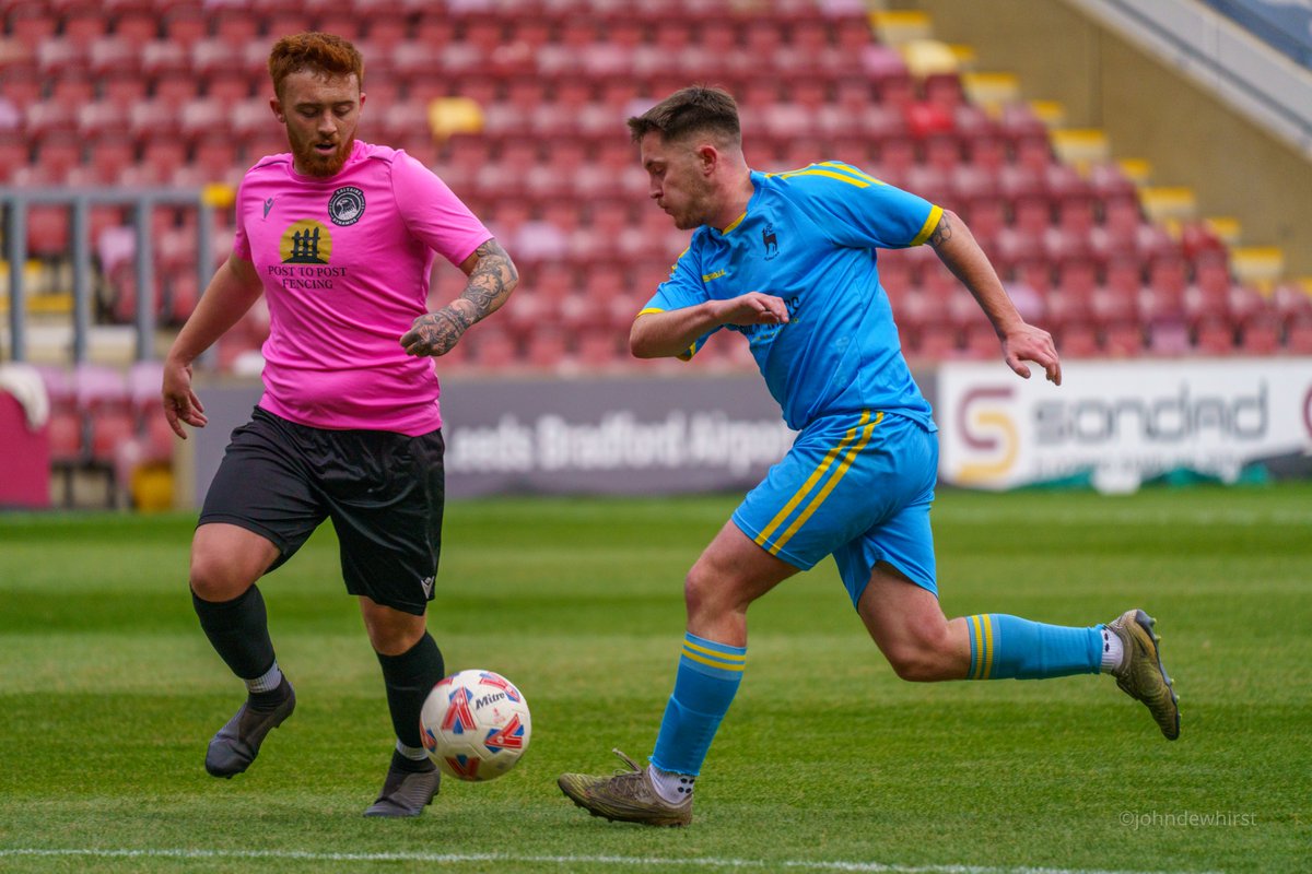 jpdewhirst's tweet photo. Saltaire showdown - Salts FC vs Saltaire Dynamos at Valley Parade on Thursday evening. A total of £1,300 raised for the Burns Unit. #BCAFC #Bradford @officialsaltsfc https://t.co/gLxWpCvyIT