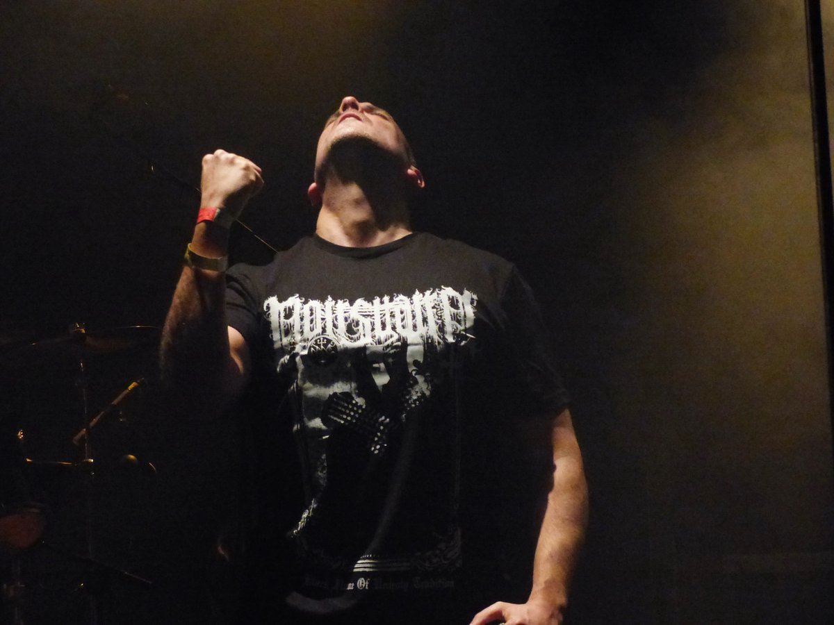 El pútrido capo Lefteris Tsoureas de <a href="/ROCKHARDGREECE/">Rock Hard Greece</a> nos envía algunas instantáneas de nuestro show en el Winds of Agony. El maldito Anti-Dogma enterito y otras sucias perlas.