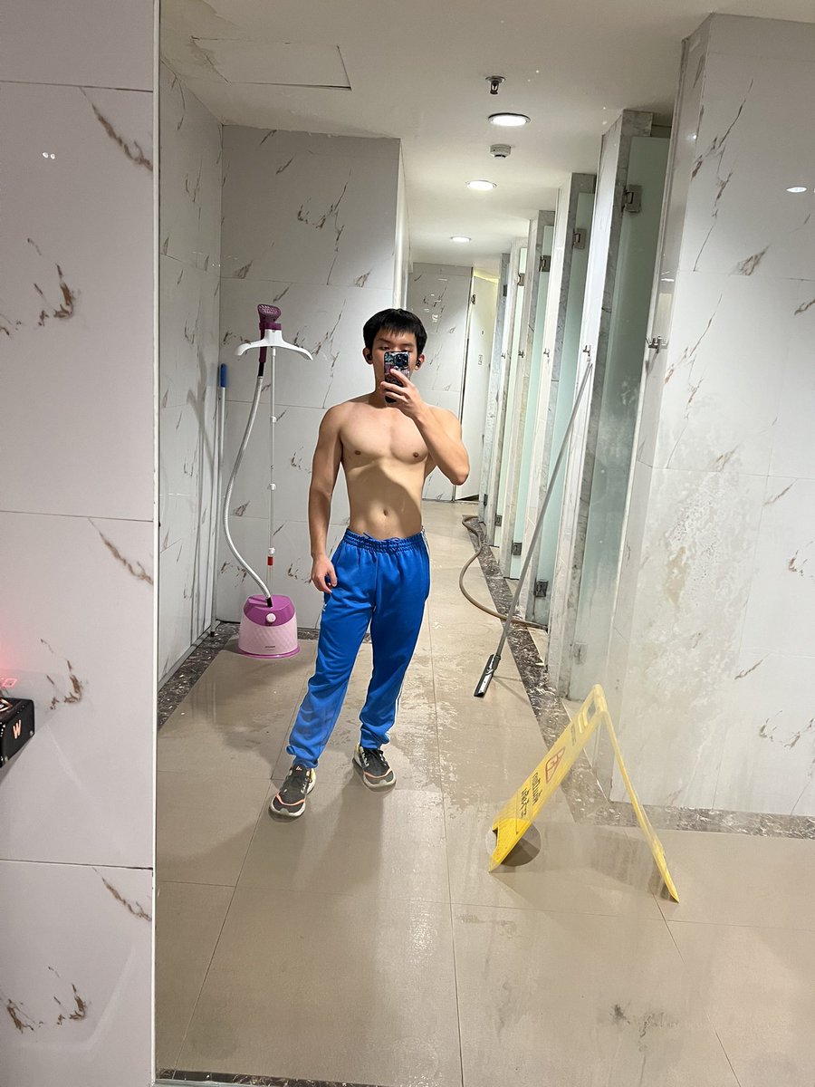 gymkubody55's tweet photo. เมื่อไหร่จะอ้วนและหุ่นดี https://t.co/nggR432TfQ