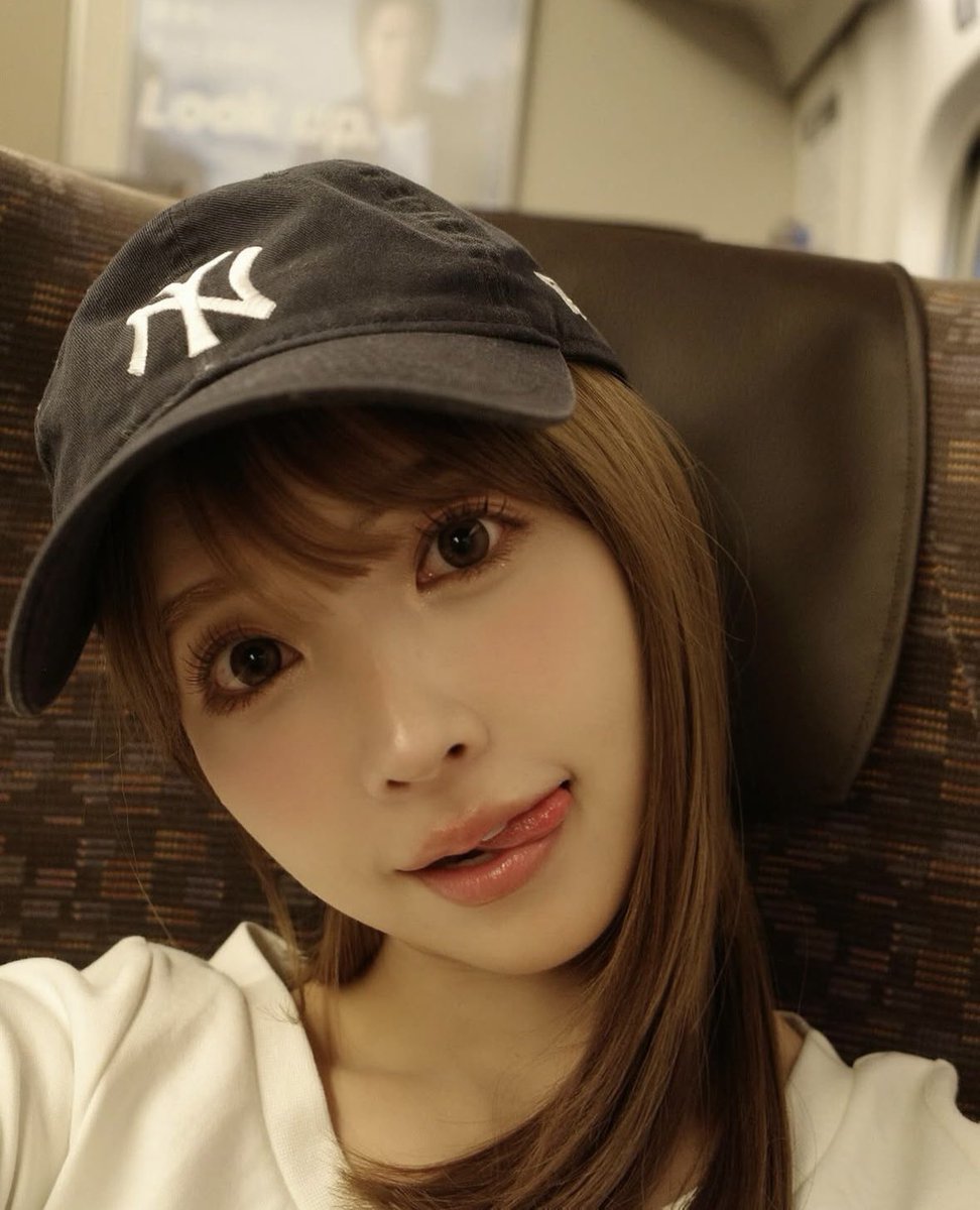 はぁ、、好き大好き♡♡三上悠亜様が癒しすぎて
かっわいい悠亜様みるだけで生きるモチベ上がる👶🏻❤️‍🔥
 #世界一幸せになってほしい人