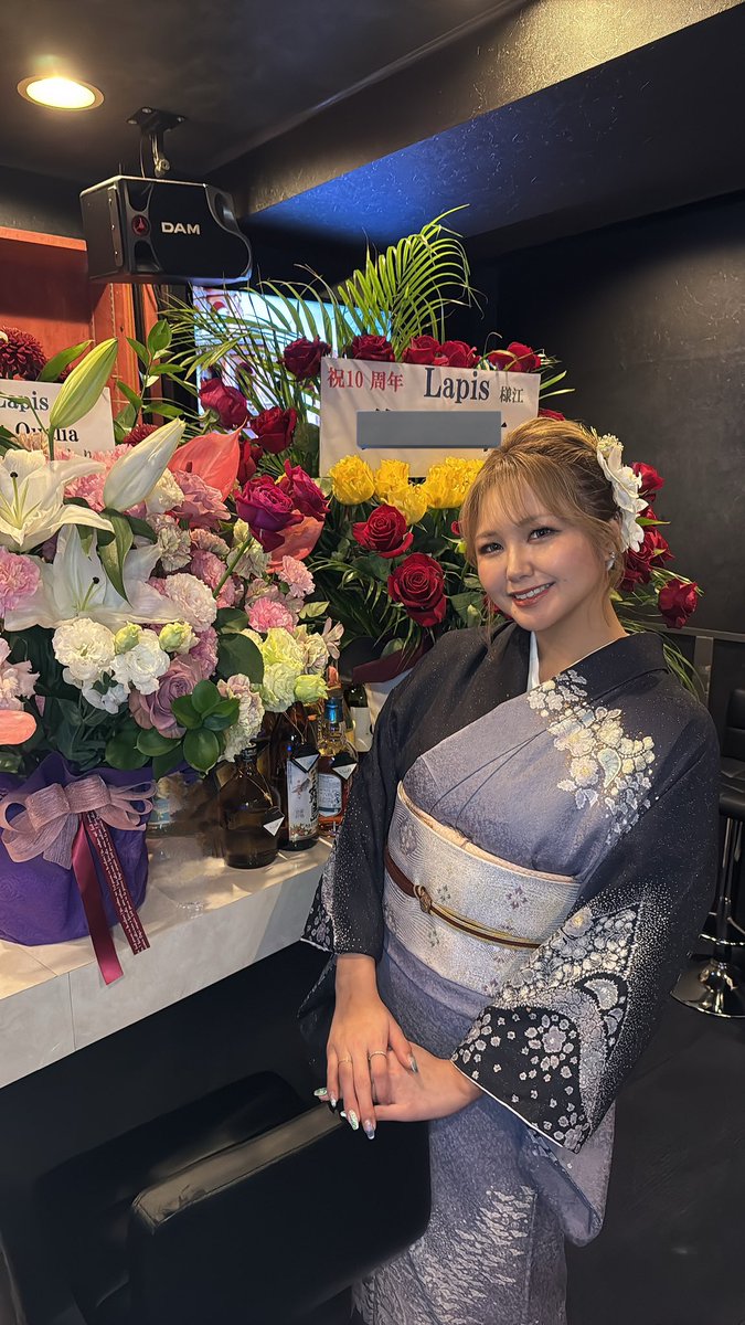 Lapis10周年です🏵️
日々みなさんに支えていただき感謝です🥲
今後もよろしくお願いします🙏✨

#ママになって5ヶ月目