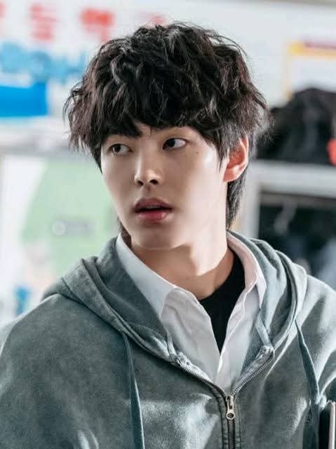 wishper126's tweet image. They dederve to be regulars on Season 2 
(Well GeonYeob is probably gonna be the antagonist soo he really should be)
#StudyGroup2 #StudyGroup #HongMinGi #ParkYoonHo #JooYeonWoo