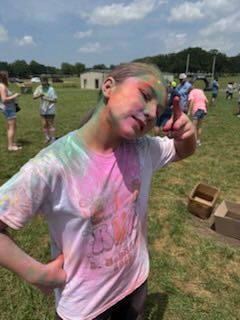 The B. McDaniel Color Run—it’s one of our end of year traditions that students and teachers love! 🖤🐝💛